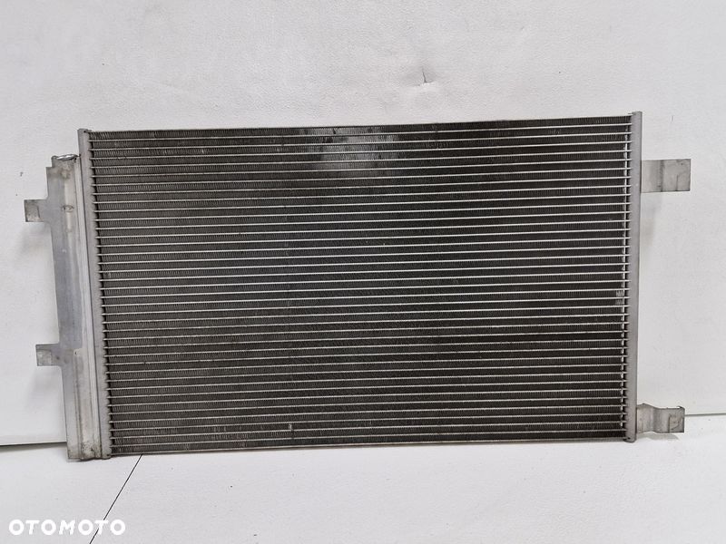 RENAULT SCENIC IV 4 MEGANE IV 4 1.7 DCI CHŁODNICA KLIMATYZACJI 921004575R - 1