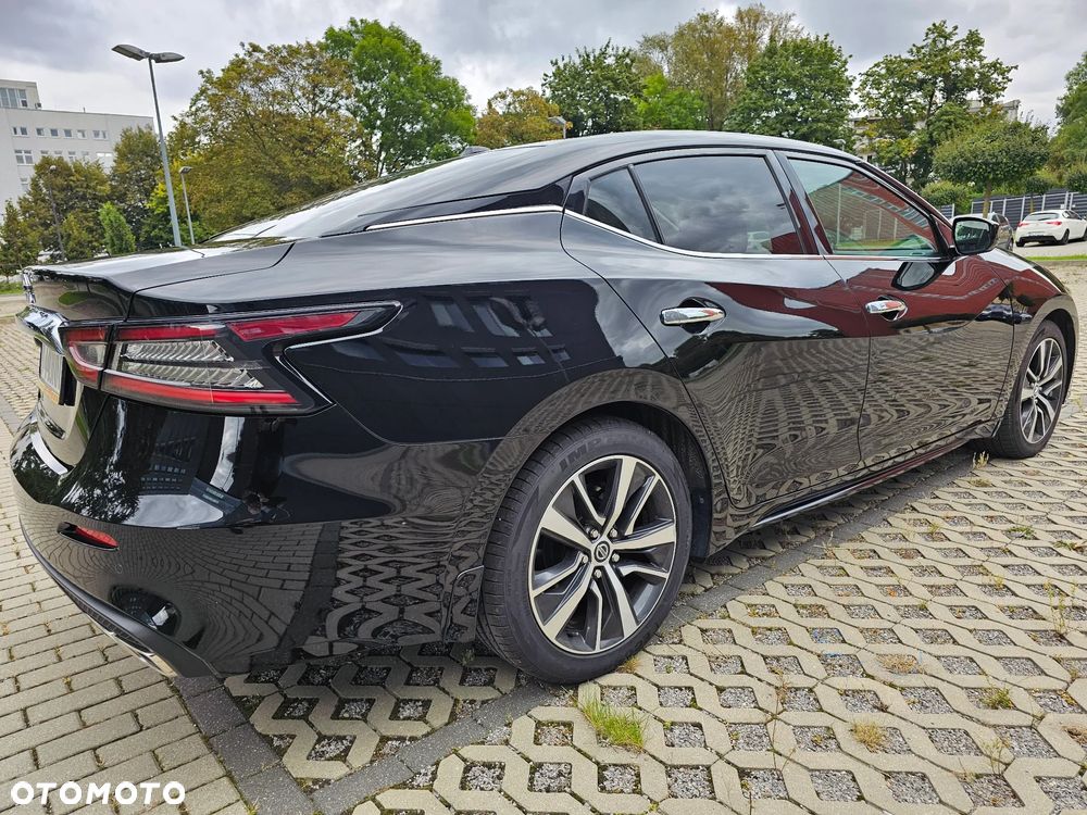 Nissan Maxima - 7