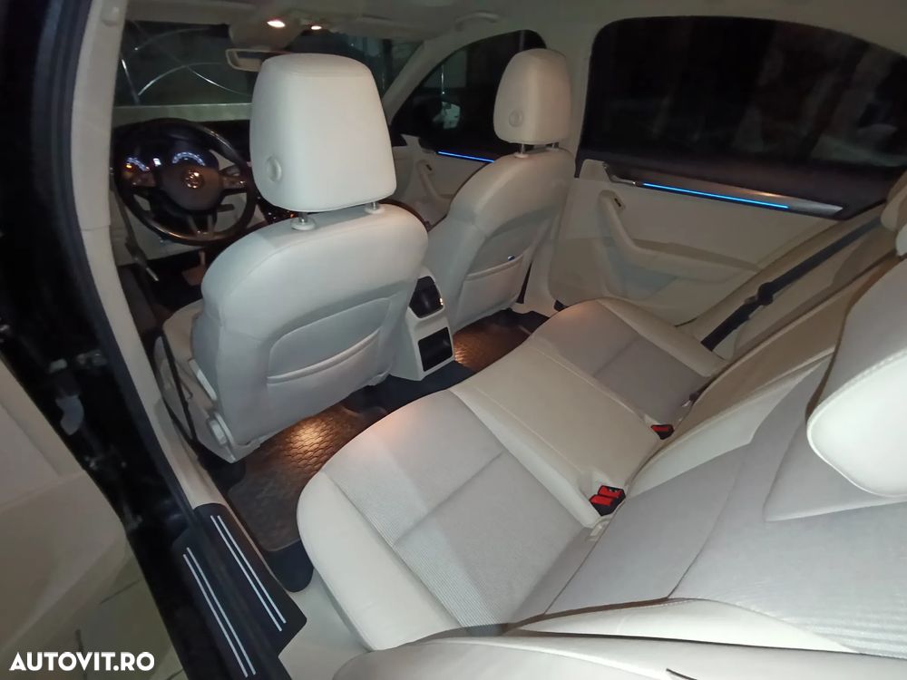 Skoda Octavia 1.6 TDI DSG Style - 17