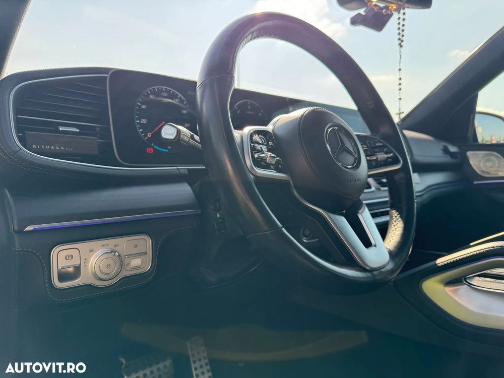 Mercedes-Benz GLS - 13
