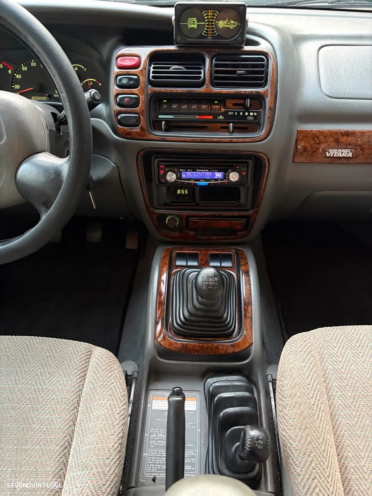 Suzuki Grand Vitara Metal Top 2.0 TDi - 9