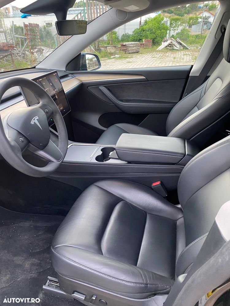 Tesla Model Y RWD - 17