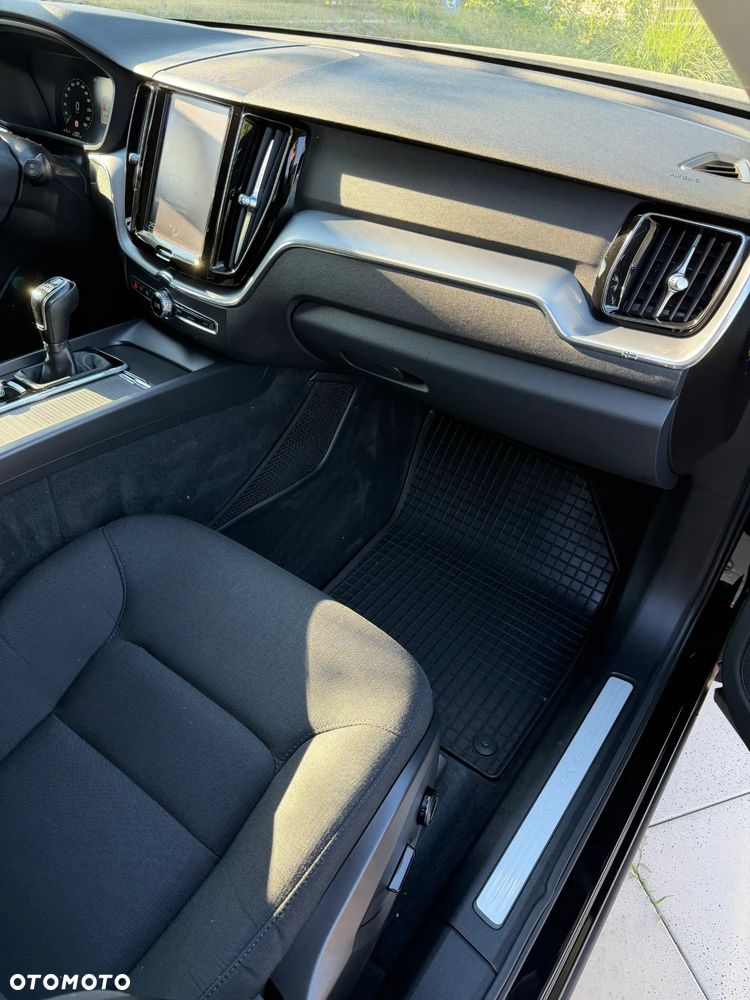 Volvo XC 60 D3 Momentum - 13