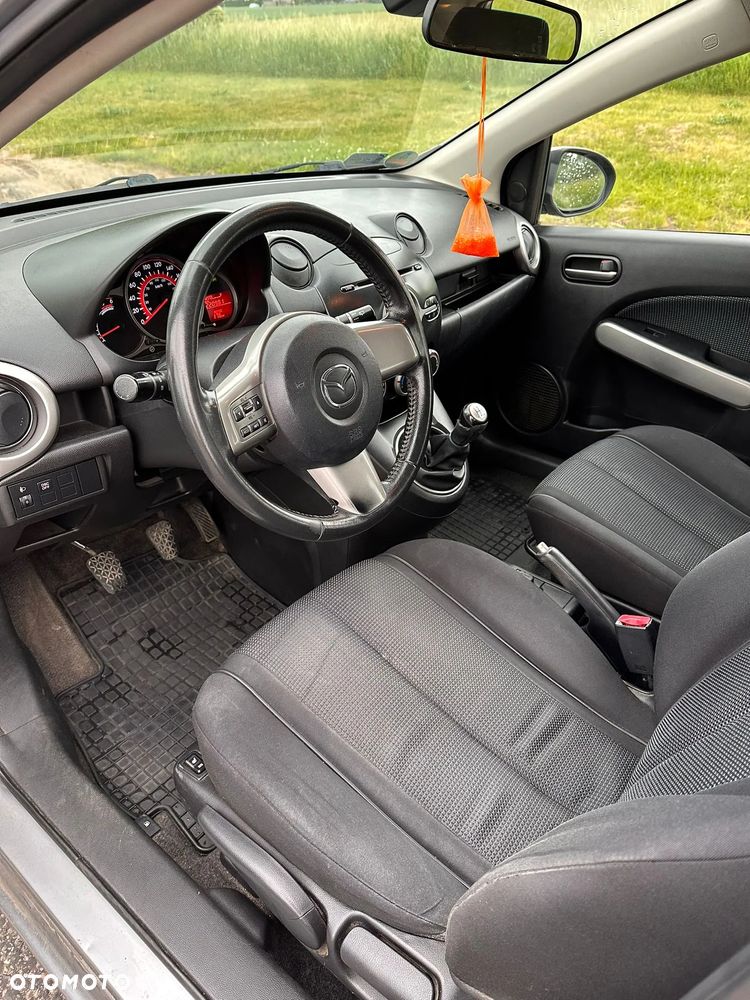 Mazda 2 - 9