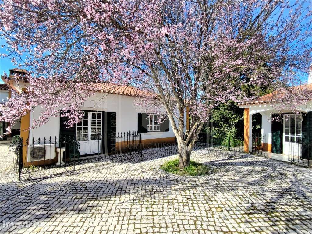 Vende-se: Elegante moradia térrea com anexo e piscina aquecida - Cu... - Grande imagem: 3/55