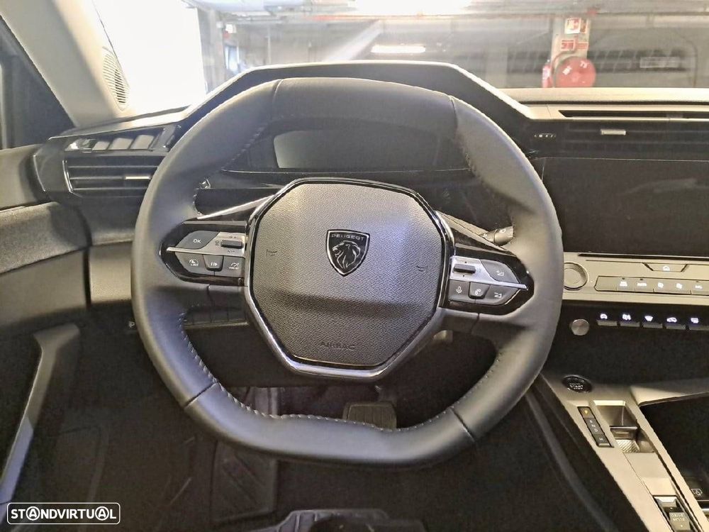 Peugeot 408 1.2 Hybrid Allure e-DCS6 - 12