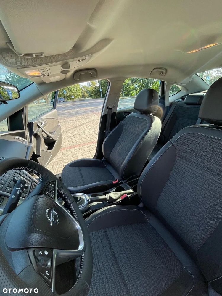Opel Astra IV 1.4 T Active EU6 - 16