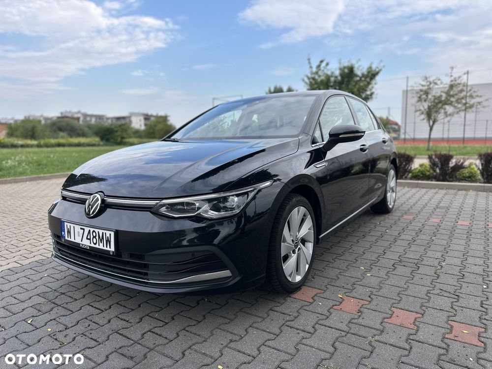 Volkswagen Golf 1.5 eTSI Style DSG - 2
