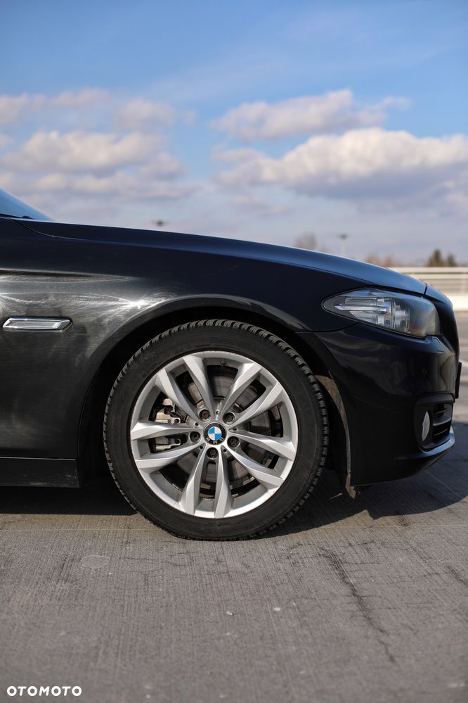 BMW Seria 5 520d Luxury Line - 29