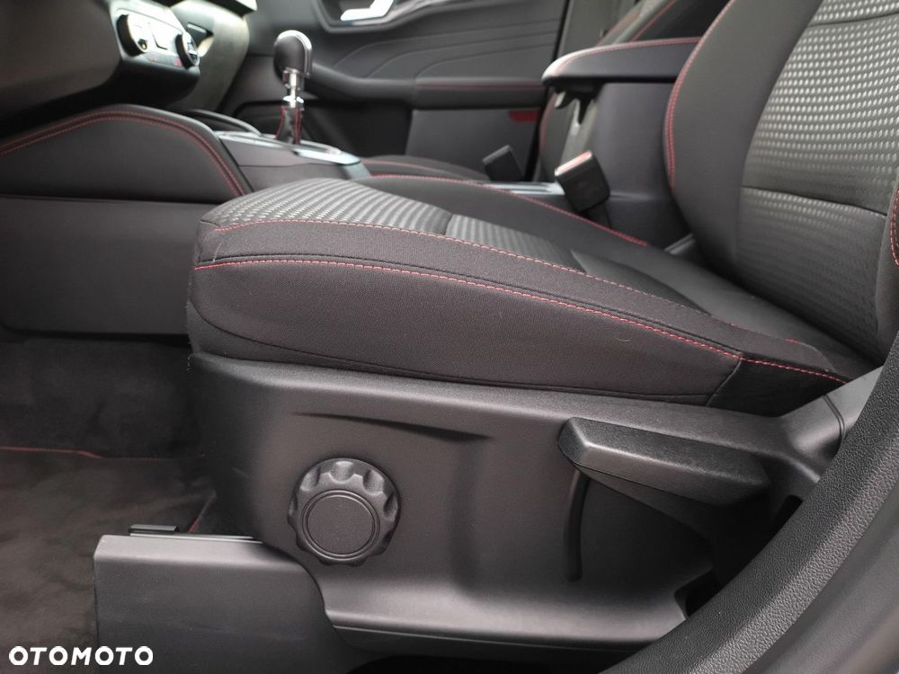 Ford Kuga 1.5 EcoBoost FWD ST-Line X - 25