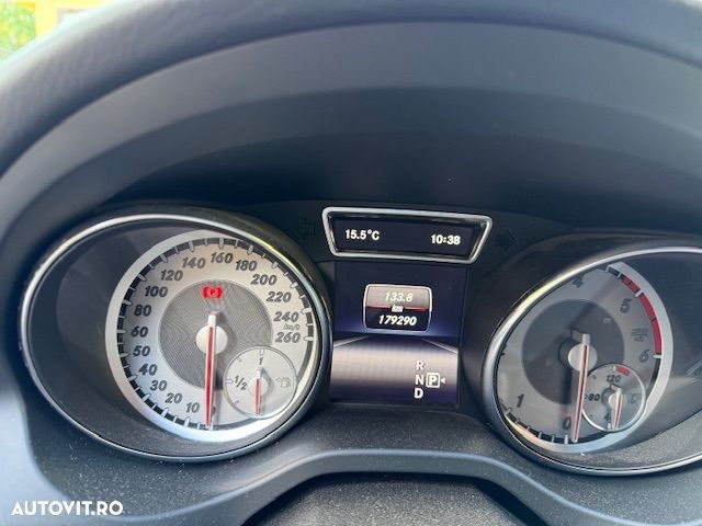 Mercedes-Benz GLA 220 CDI 4Matic 7G-DCT - 12