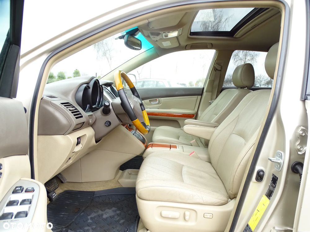 Lexus RX Lux - 4