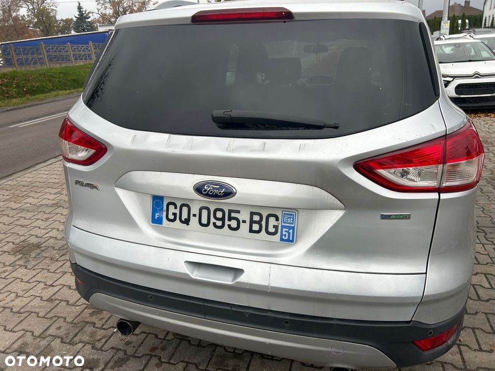 Ford Kuga - 12