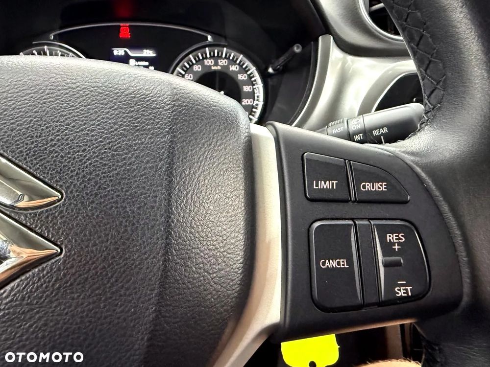 Suzuki Vitara 1.0 Boosterjet Comfort 2WD - 19