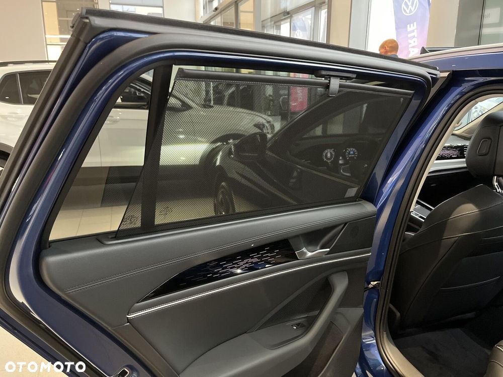 Volkswagen Passat - 30