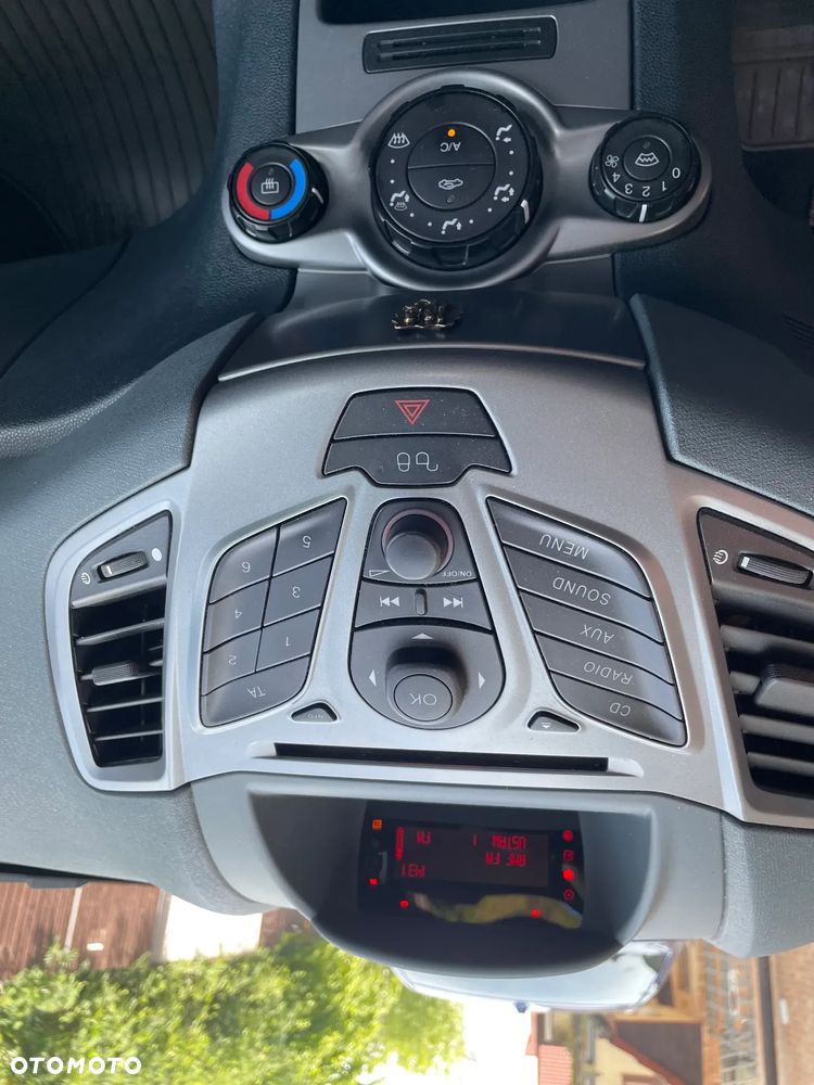Ford Fiesta - 15