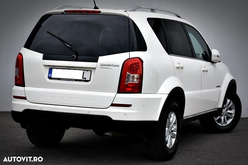 SsangYong REXTON W 2.0 e-XDI RWD DLX - 9