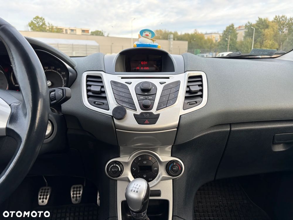 Ford Fiesta 1.6 Sport - 16