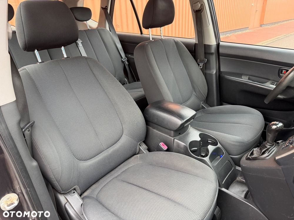 Kia Carens 2.0 EX - 12