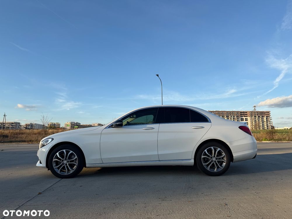 Mercedes-Benz Klasa C 300 7G-TRONIC - 9