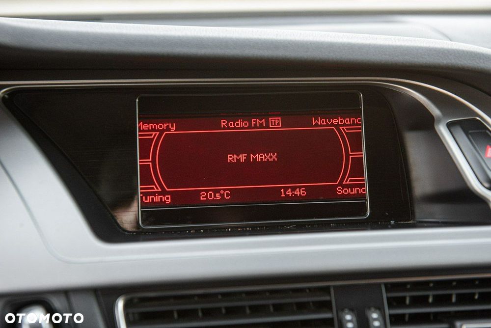 Audi A4 Avant 2.0 TDI DPF S line Sportpaket - 20