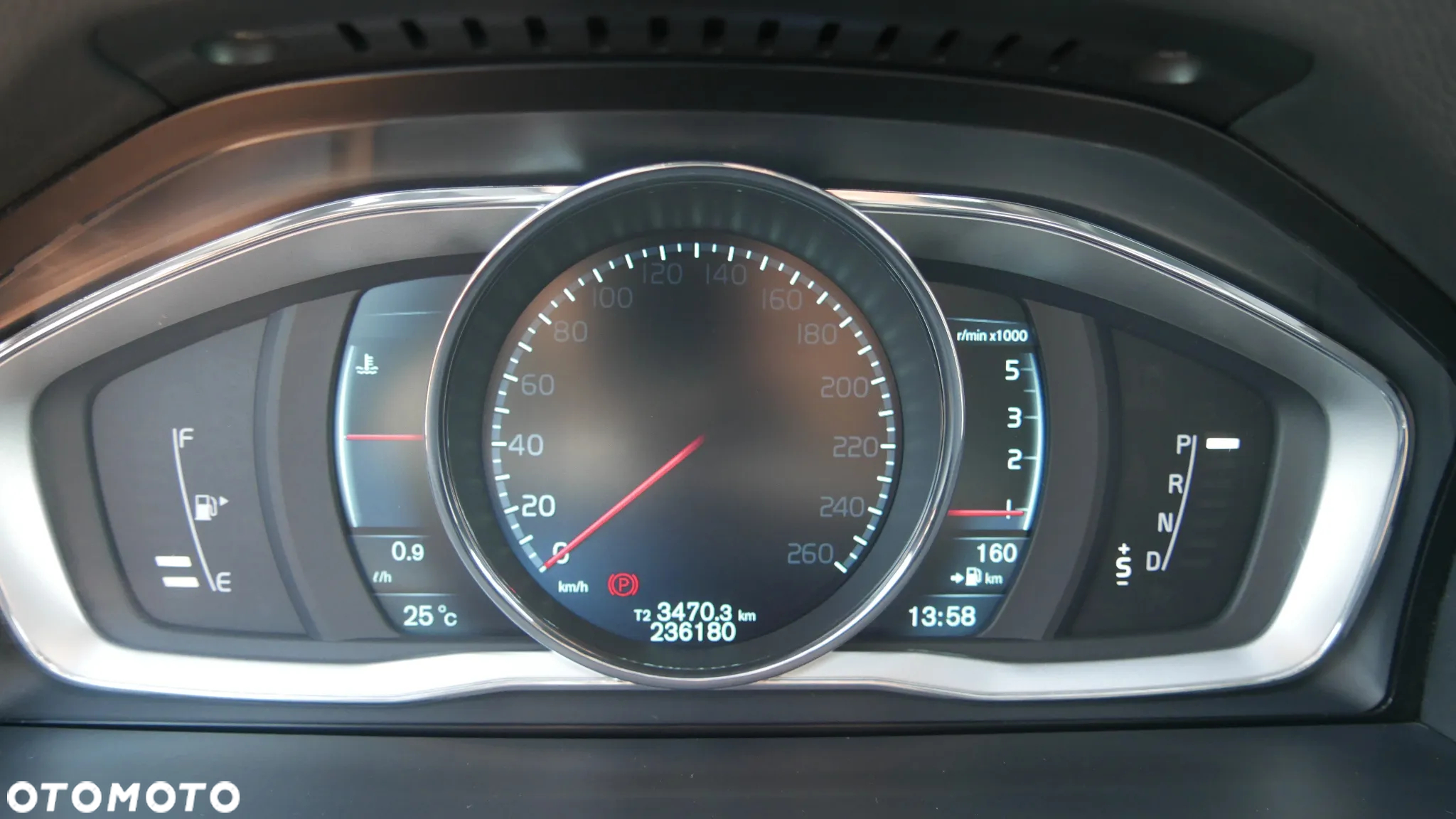 Volvo V70 D4 Drive-E Momentum - 24