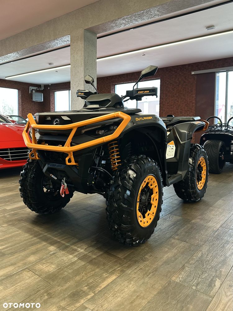 Can-Am Outlander - 1