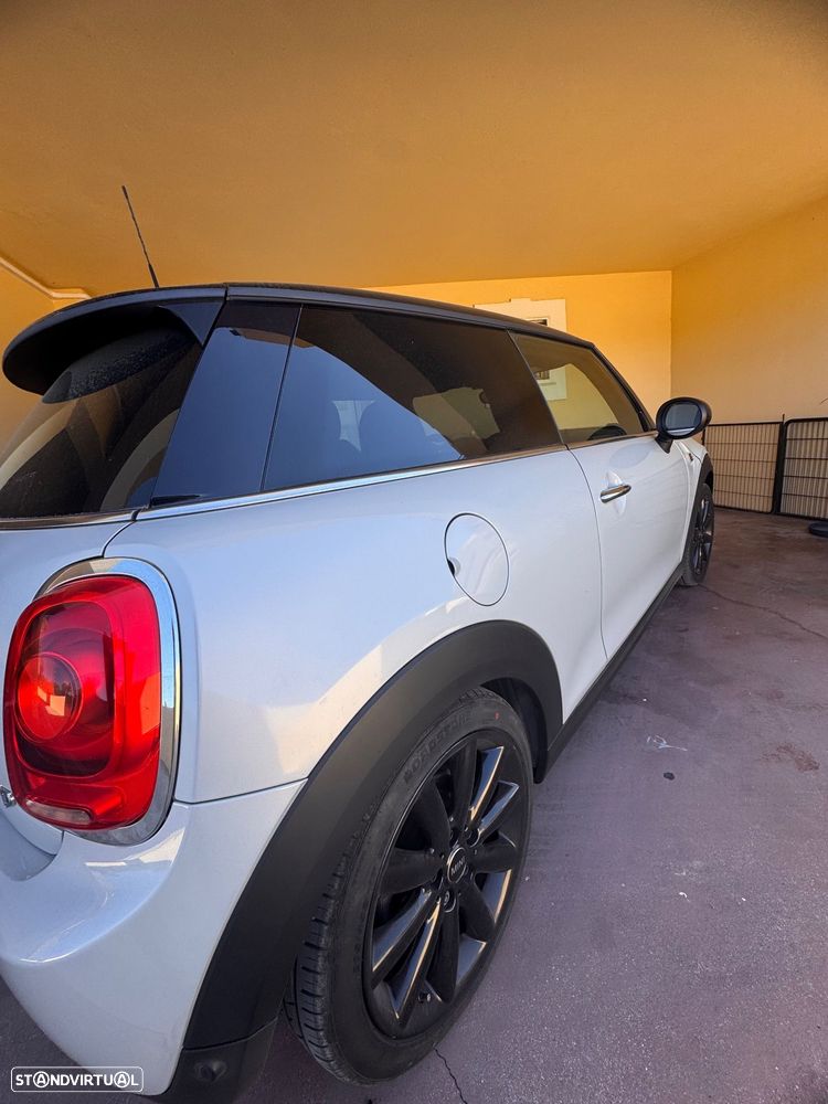 MINI 3 Portas Cooper D Auto - 30