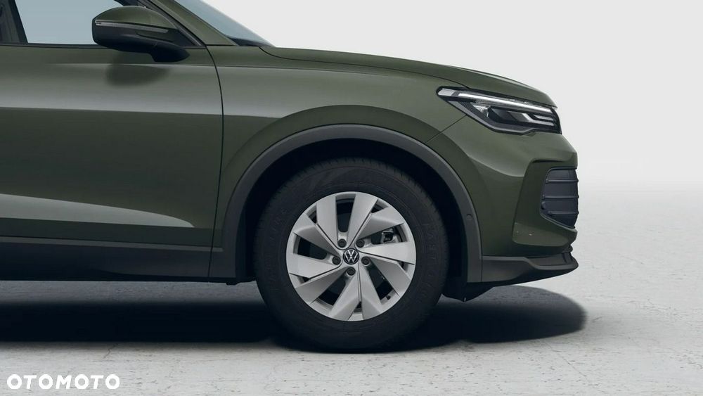 Volkswagen Tiguan - 10