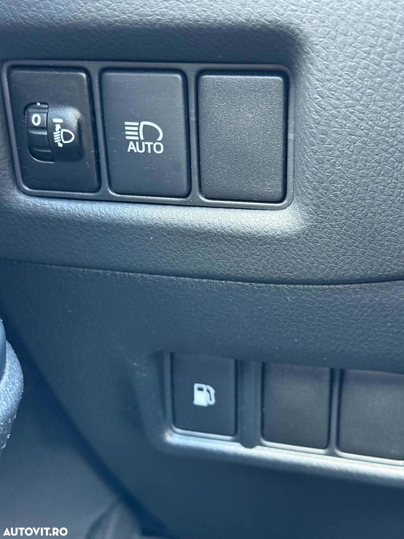 Toyota C-HR 1.8 Hybrid Business Edition - 14