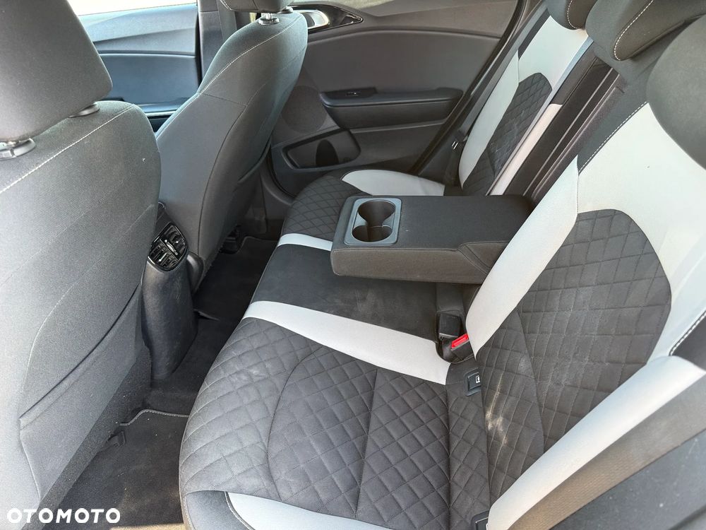 Kia ProCeed 1.4 T-GDI OPF GT LINE - 15