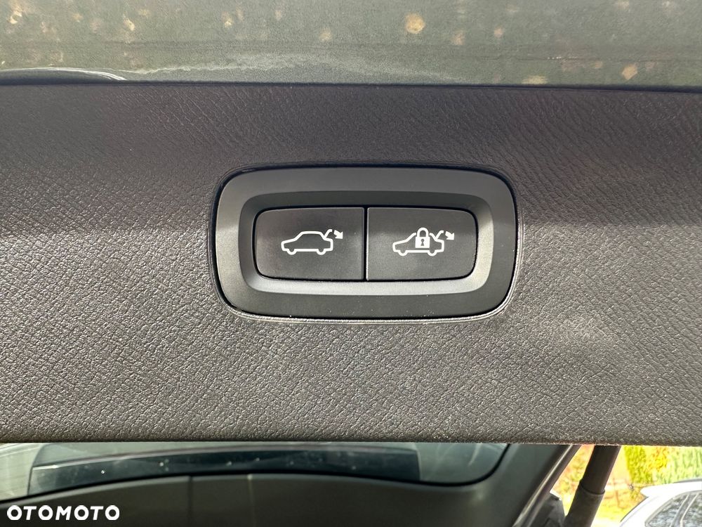 Volvo XC 90 T6 AWD Momentum 7os - 22