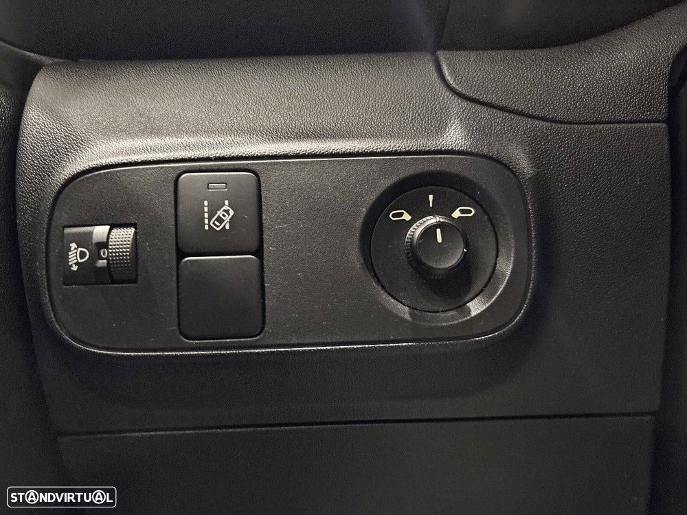 Citroën C3 1.2 PureTech Feel - 19