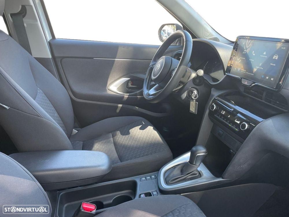Toyota Yaris Cross 1.5 HDF Comfort Plus - 9