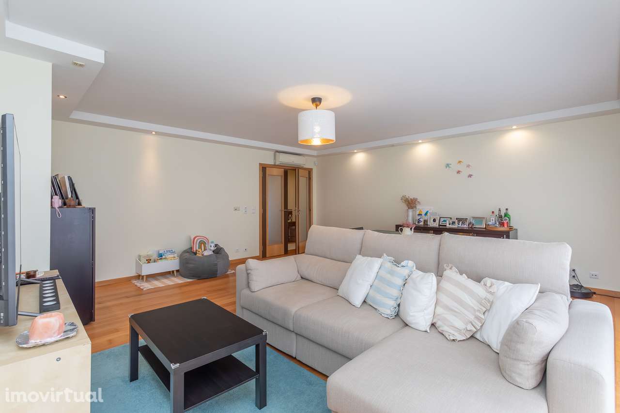 Apartamento T3 em Condomínio Privado – Abrunheira - Grande imagem: 4/36