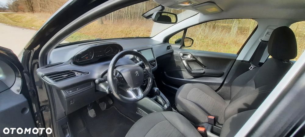 Peugeot 208 BlueHDi 100 Active - 6