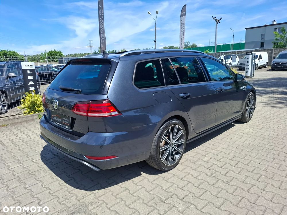 Volkswagen Golf - 27