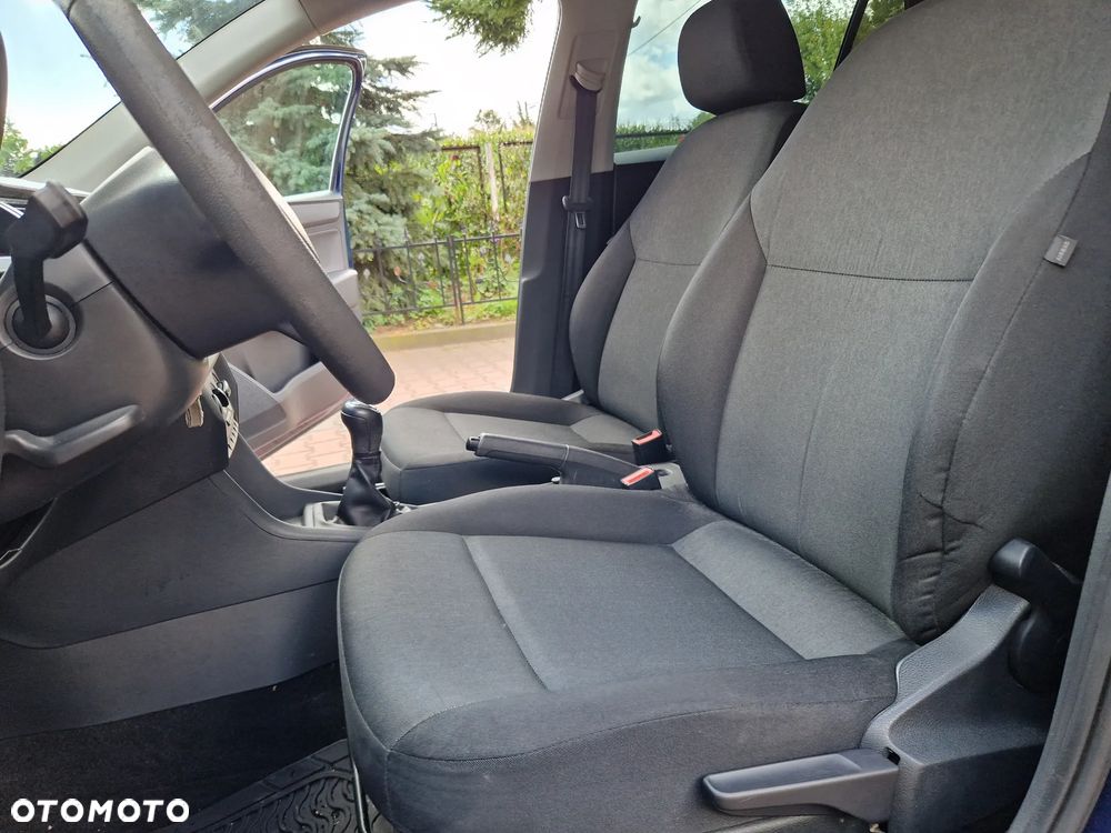 Skoda RAPID 1.2 TSI Ambition - 21