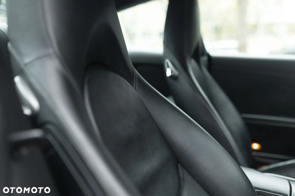 Porsche 911 Carrera Tiptronic S - 19