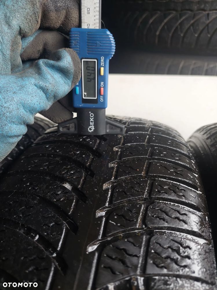 Opony zimowe Kumho I'Zen KW23 165/60 R14 - 4