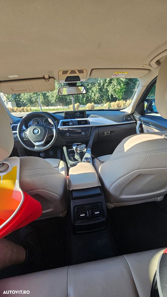 BMW Seria 3 320d EfficientDynamics Edition Sport Line - 13