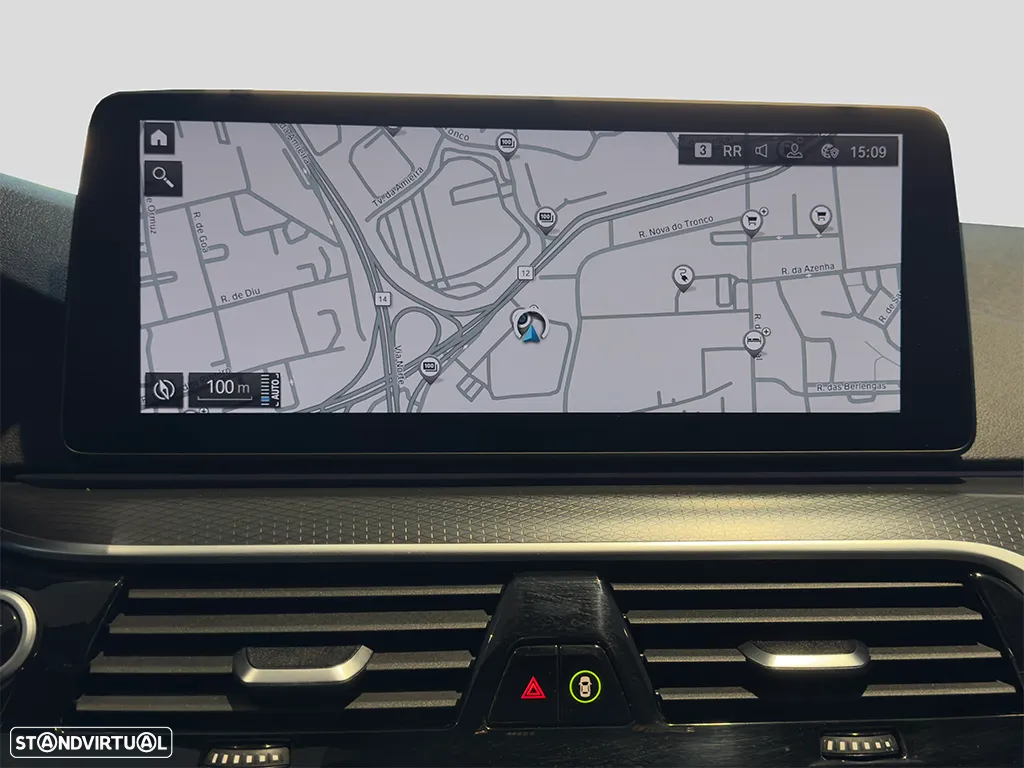 BMW 530 e Pack Desportivo M - 11