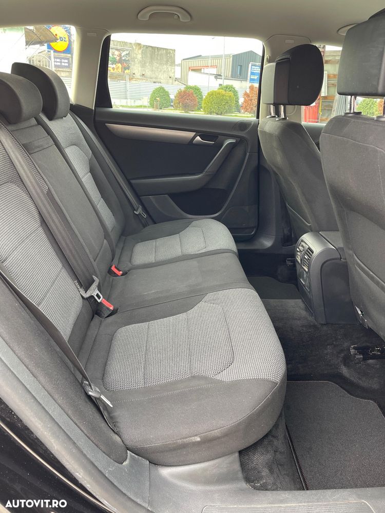 Volkswagen Passat Variant 1.6 TDI BlueMotion Technology Comfortline - 4
