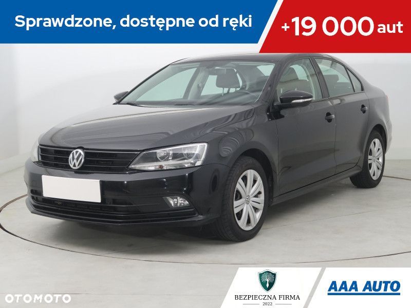 Volkswagen Jetta - 2