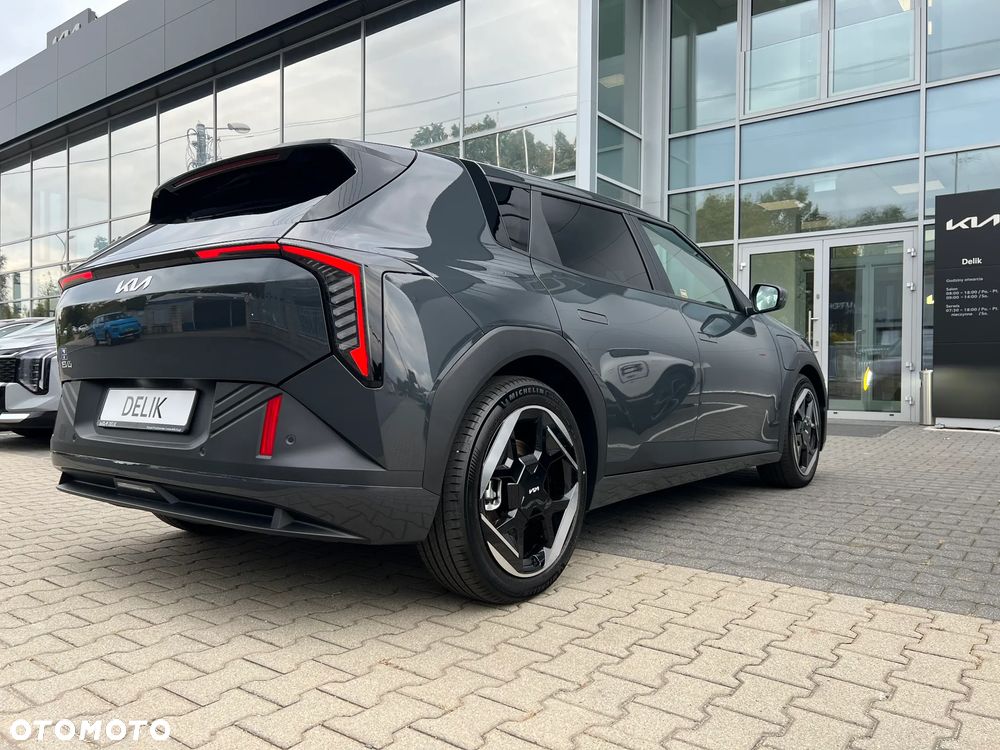 Kia EV4 - 10