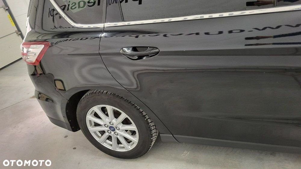 Ford S-Max 2.0 TDCi 4WD Titanium PowerShift - 5