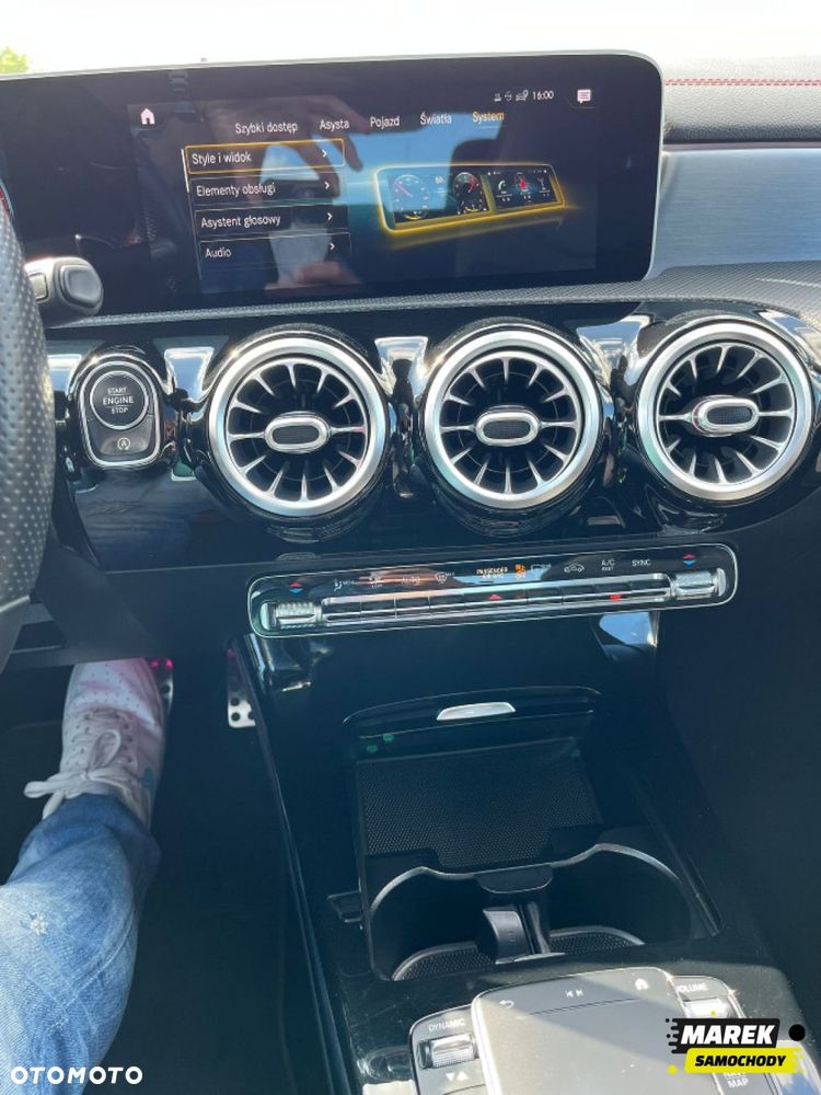 Mercedes-Benz CLA - 22