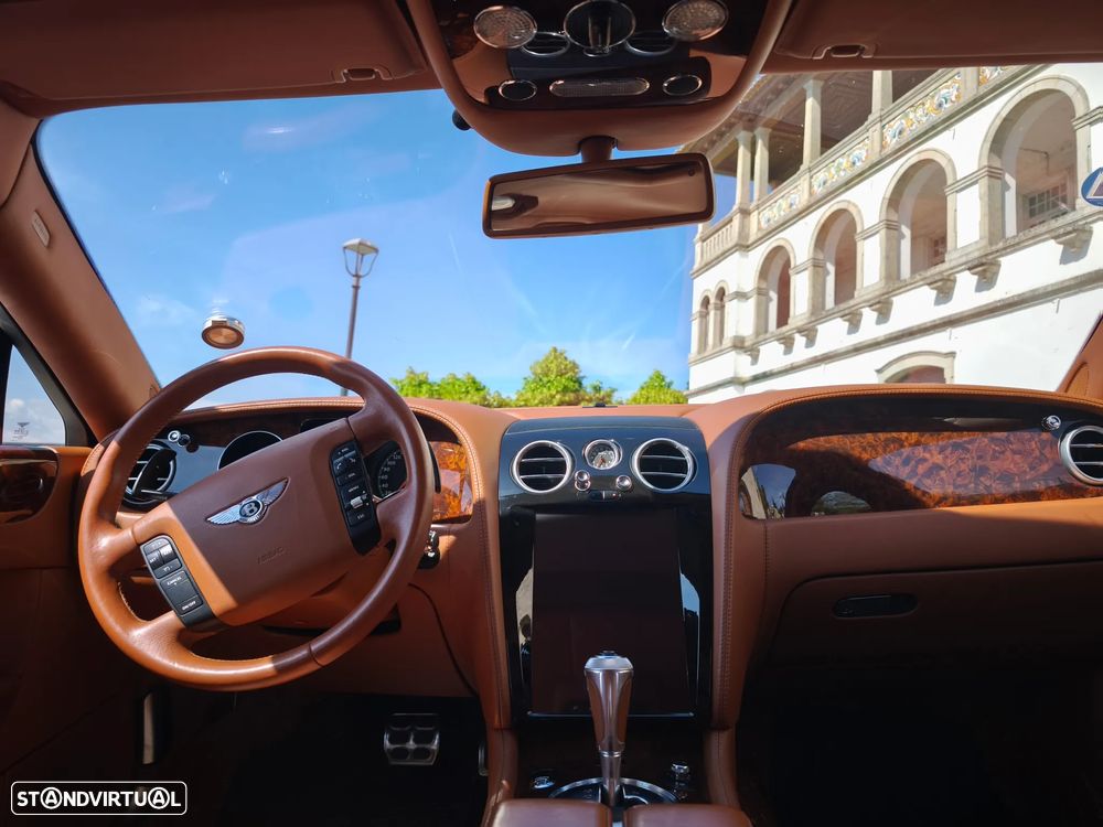 Bentley Continental Flying Spur - 12