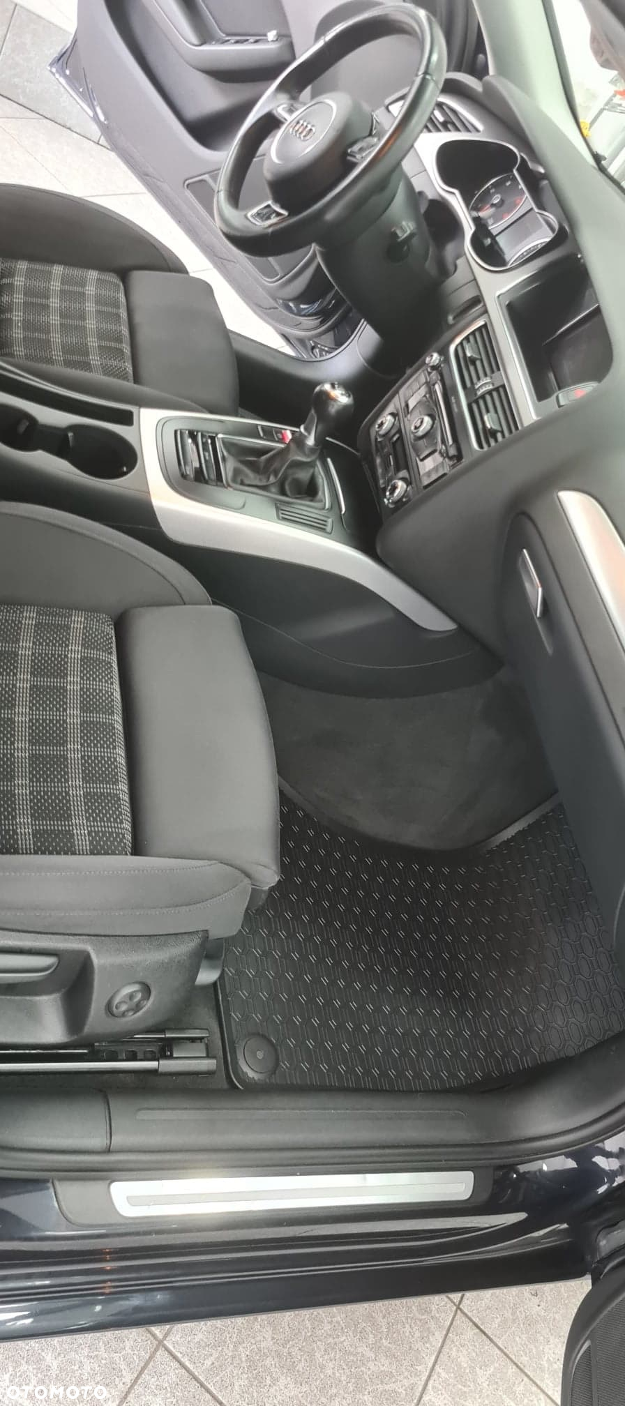 Audi A4 2.0 TDI Quattro Line - 9