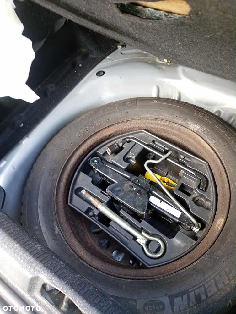 Peugeot 207 1.6 HDi 16V Sporty - 21